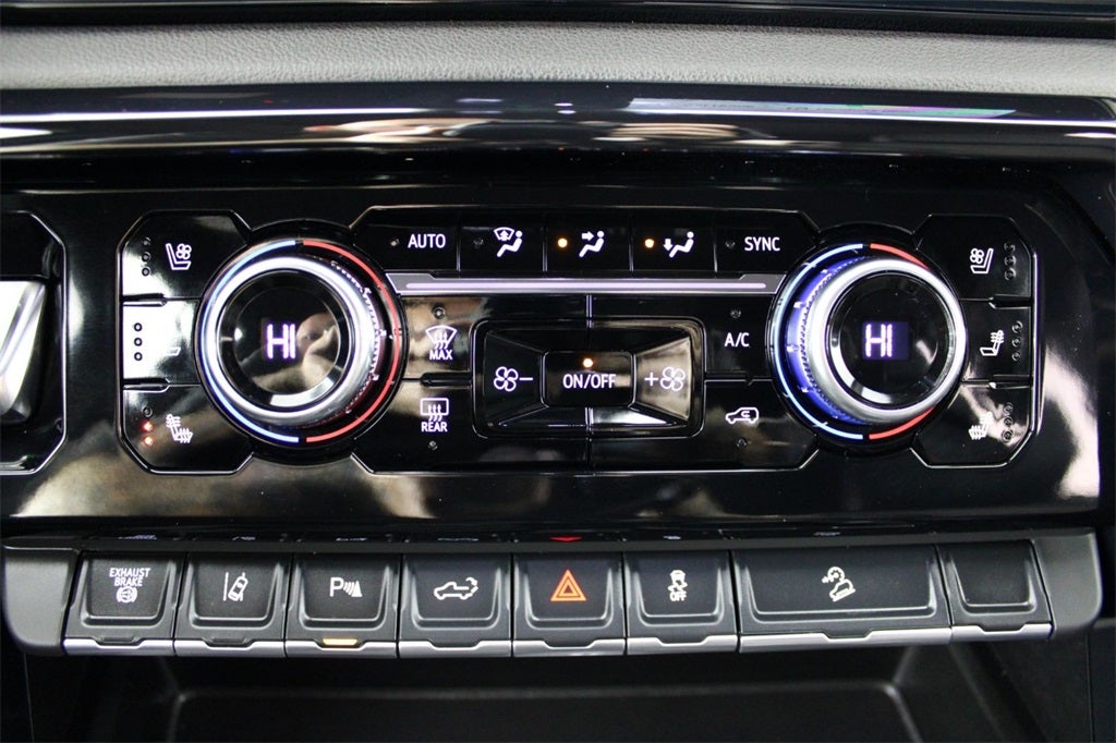 2025 GMC Sierra 3500HD AT4