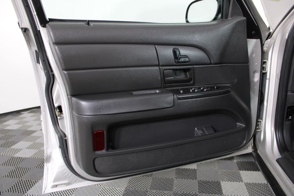 2004 Ford Crown Victoria Police Interceptor