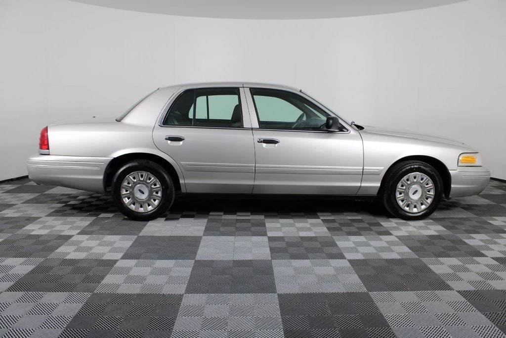 2004 Ford Crown Victoria Police Interceptor