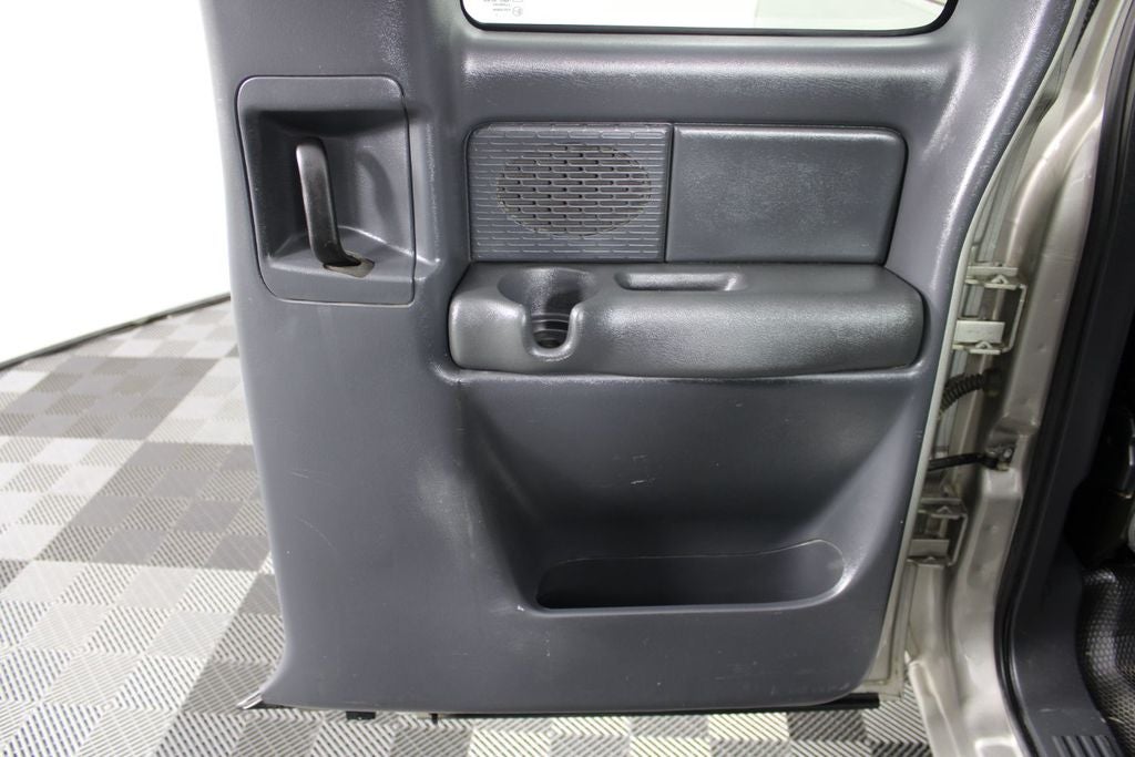 2002 GMC Sierra 1500 Standard