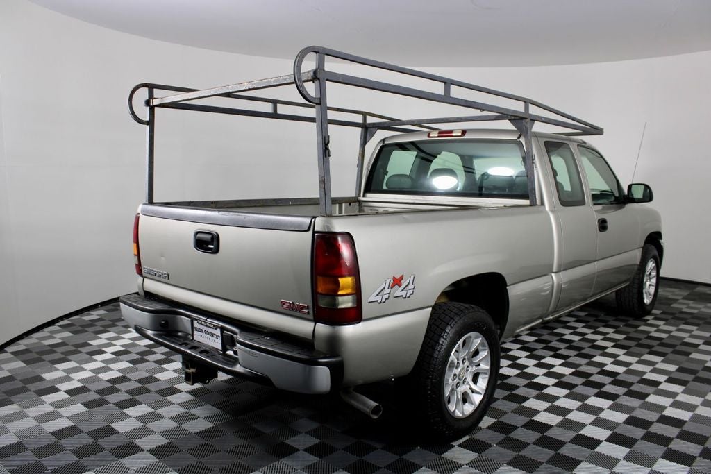 2002 GMC Sierra 1500 Standard