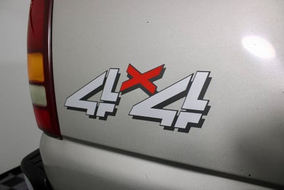 2002 GMC Sierra 1500 Standard