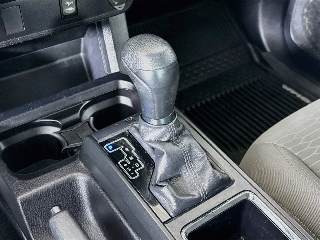 2018 Toyota Tacoma SR V6