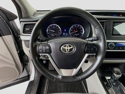 2015 Toyota Highlander LE Plus V6