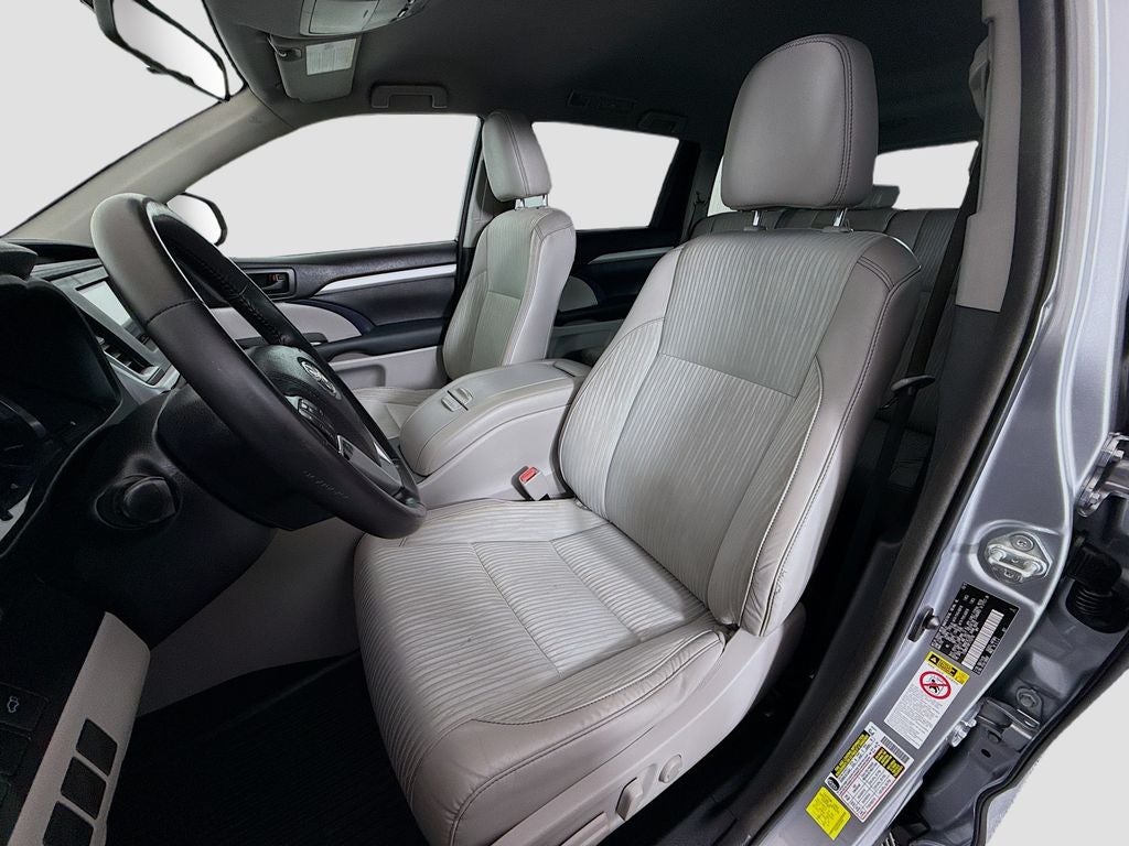 2015 Toyota Highlander LE Plus V6