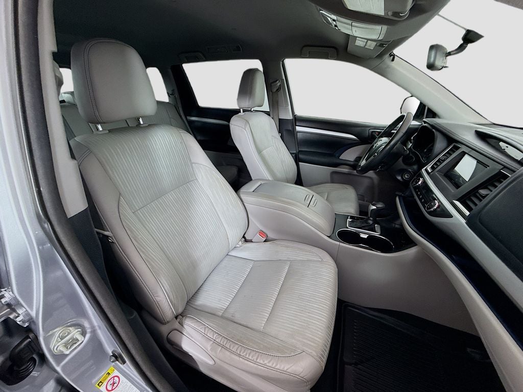 2015 Toyota Highlander LE Plus V6
