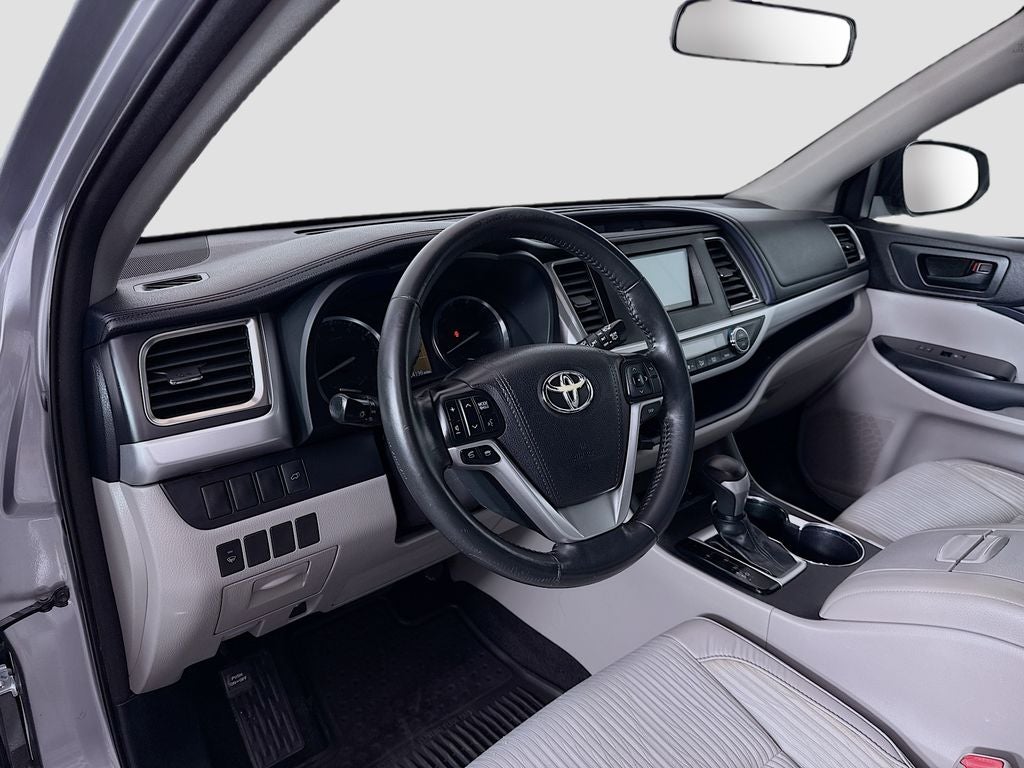 2015 Toyota Highlander LE Plus V6