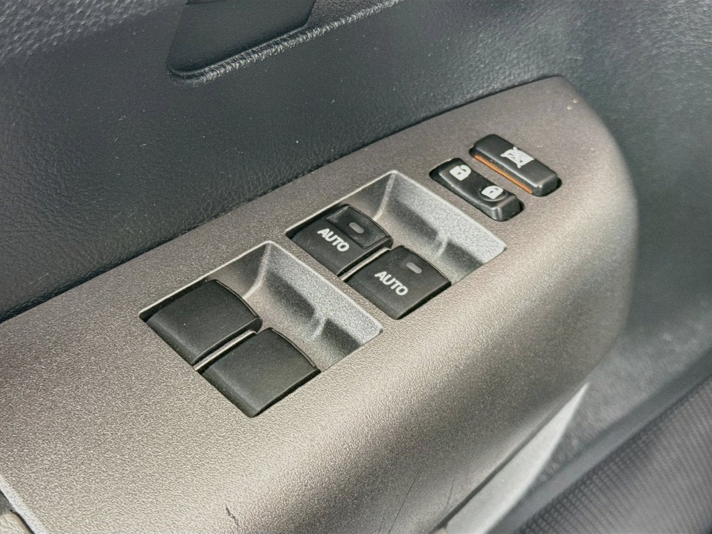 2010 Toyota Sequoia SR5 5.7L