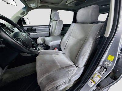 2010 Toyota Sequoia SR5 5.7L