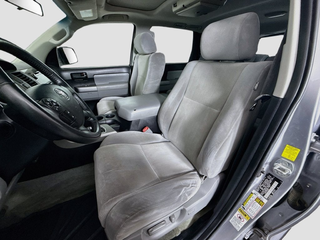2010 Toyota Sequoia SR5 5.7L