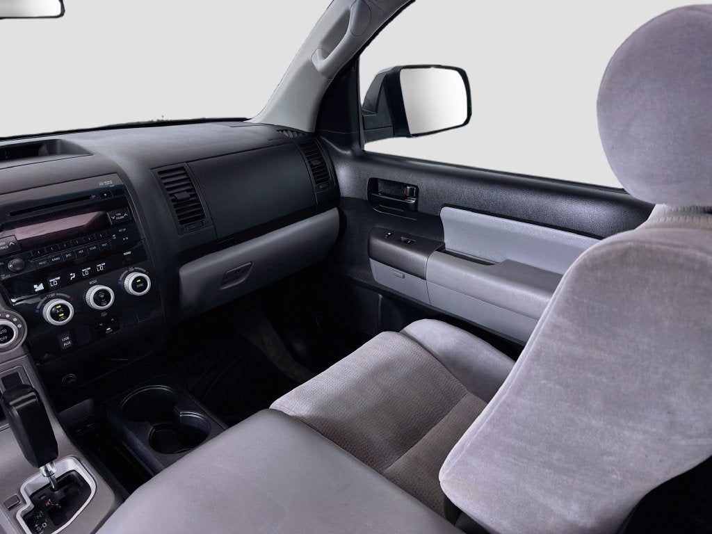 2010 Toyota Sequoia SR5 5.7L