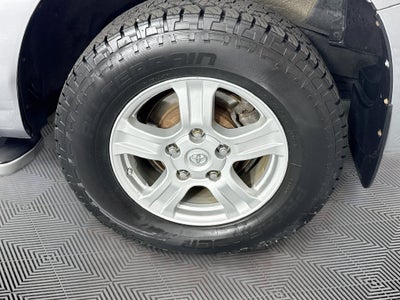 2010 Toyota Sequoia SR5 5.7L