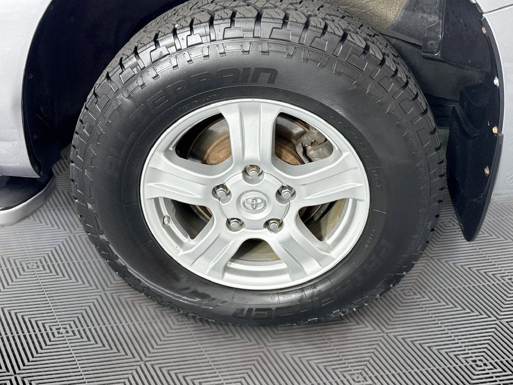 2010 Toyota Sequoia SR5 5.7L