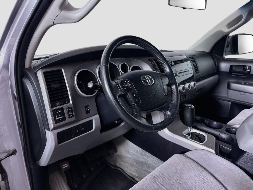 2010 Toyota Sequoia SR5 5.7L