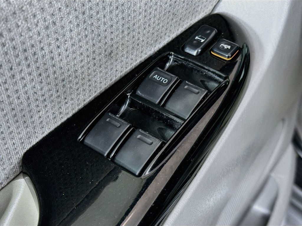 2005 Toyota Sienna LE