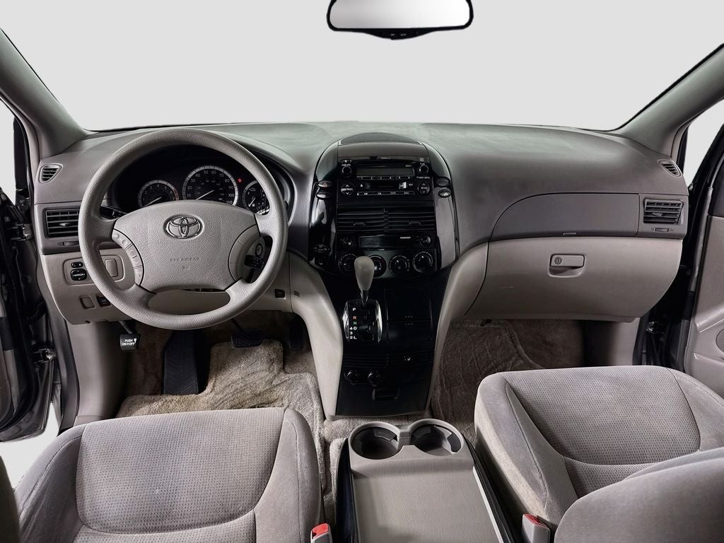 2005 Toyota Sienna LE