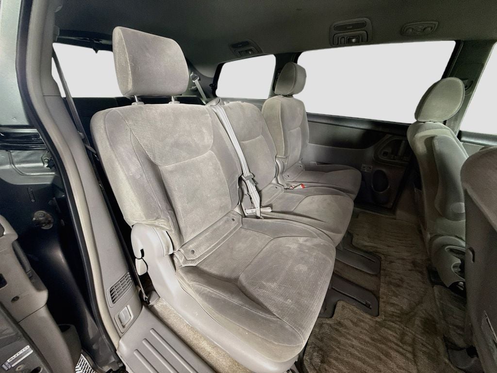 2005 Toyota Sienna LE