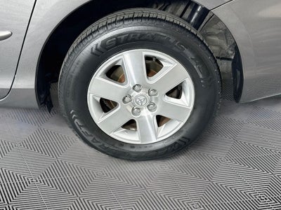 2005 Toyota Sienna LE