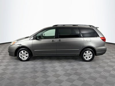 2005 Toyota Sienna LE