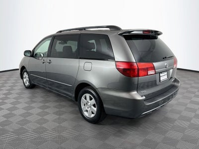 2005 Toyota Sienna LE