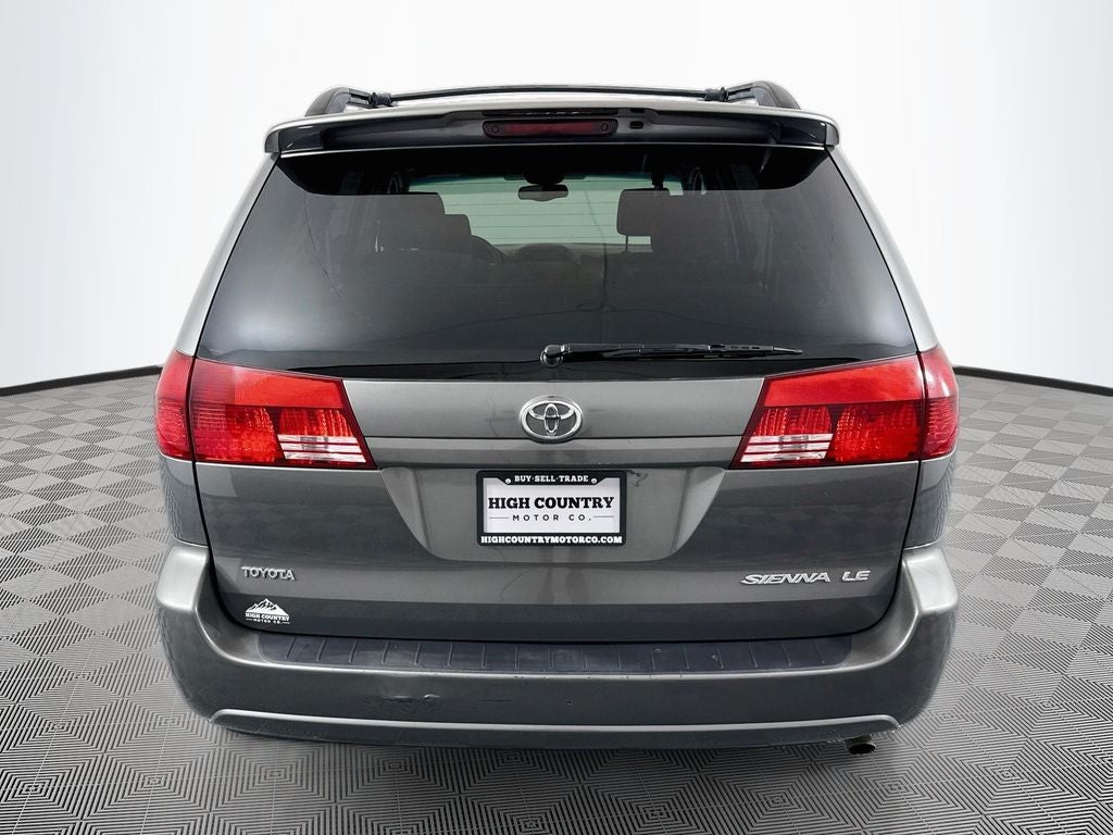 2005 Toyota Sienna LE