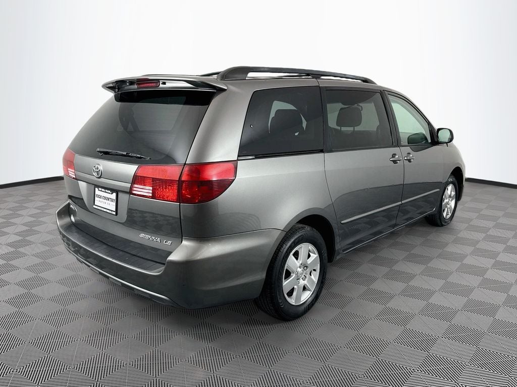 2005 Toyota Sienna LE