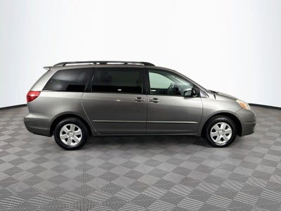 2005 Toyota Sienna LE