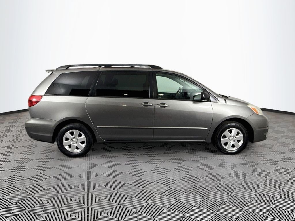 2005 Toyota Sienna LE
