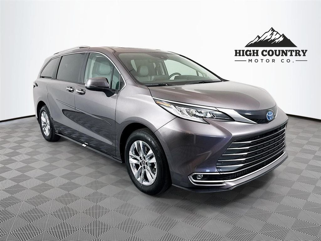 2024 Toyota Sienna Limited 7 Passenger