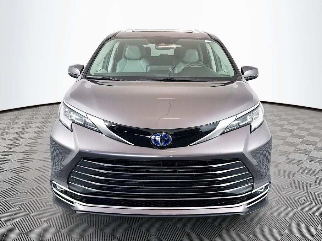 2024 Toyota Sienna Limited 7 Passenger