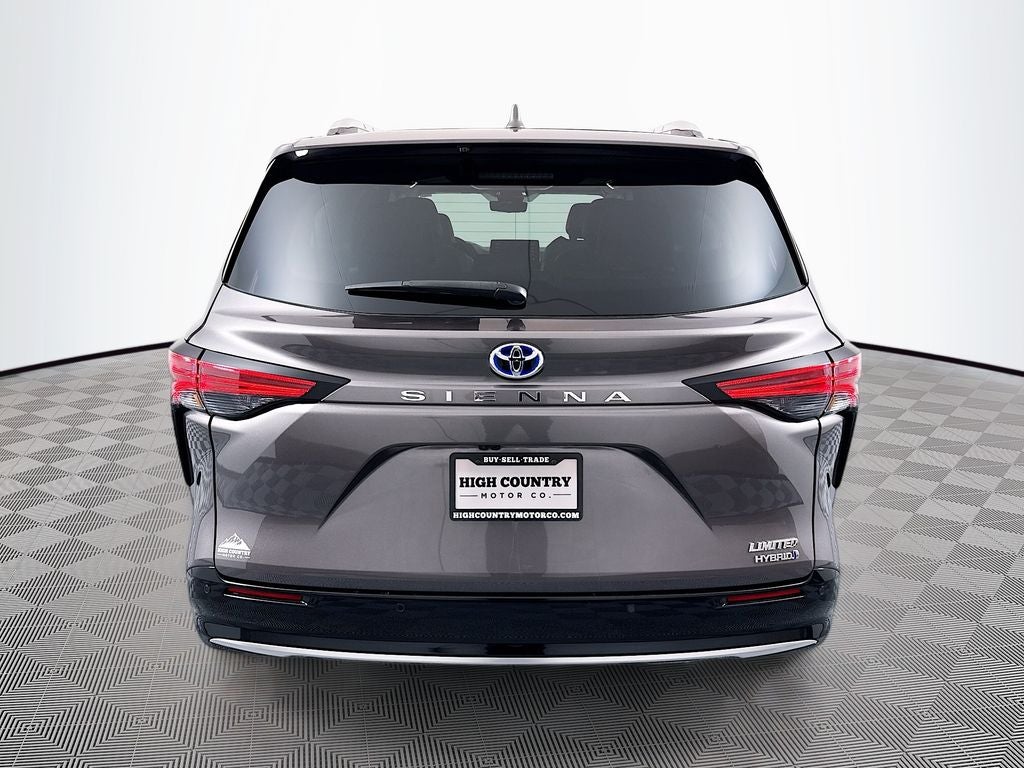 2024 Toyota Sienna Limited 7 Passenger