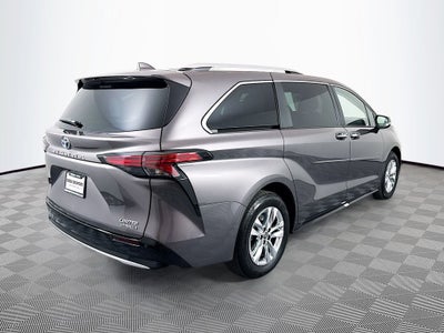 2024 Toyota Sienna Limited 7 Passenger