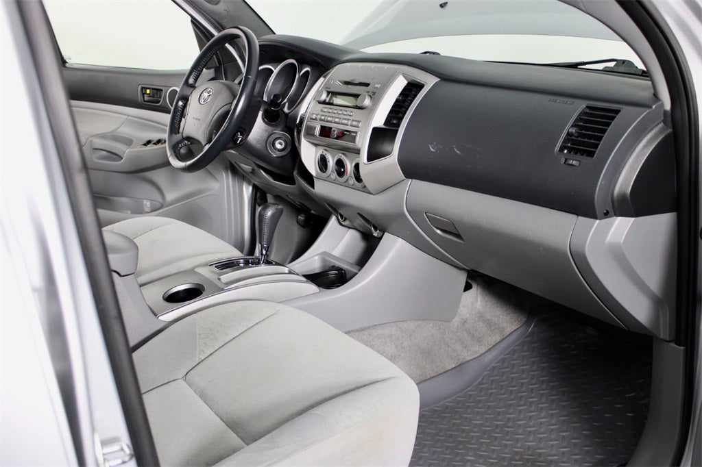 2005 Toyota Tacoma Base V6