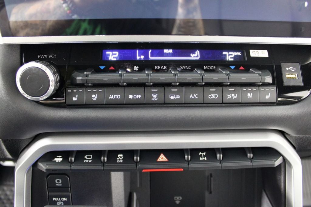 2025 Toyota Sequoia Platinum