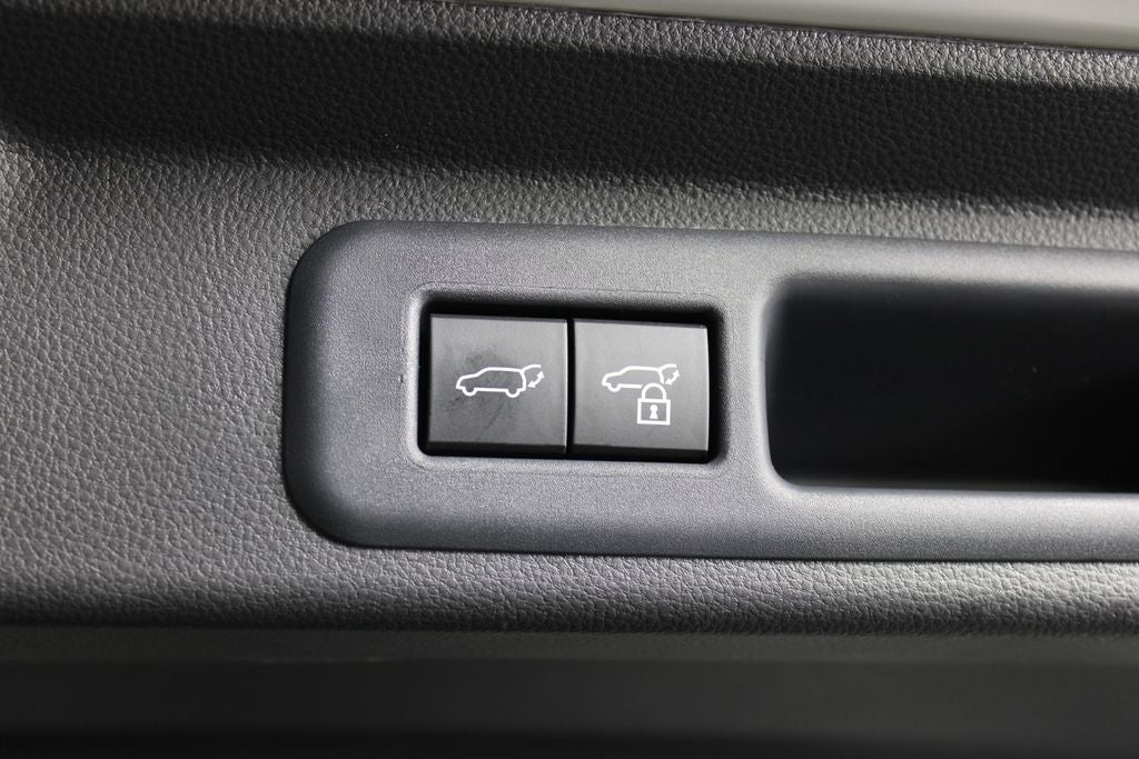 2025 Toyota Sequoia Platinum